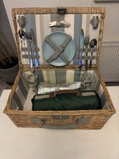 Wicker Picnic Basket Set for 2 Waterproof Blanket