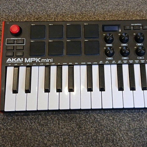 Akai mpkmini key - akai, usb