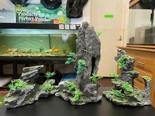 MED/LARGE AQUARIUM DECOR ORNAMENT DOUBLE PEAK ROCK FORMATION WITH PLANTS