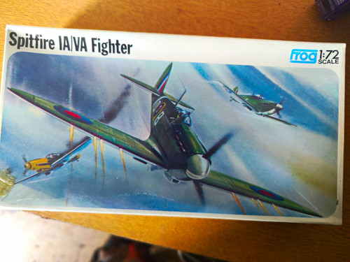 Frog f394 supermarine spitfire - supermarine,