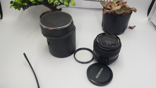 Cosina 28mm mc lens - ,