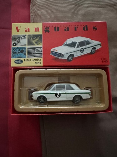 Corgi vanguards va04102 roger - corgi,