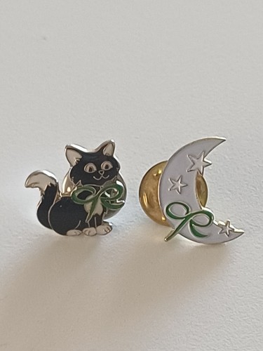 Cancer research vintage pin - cancer,