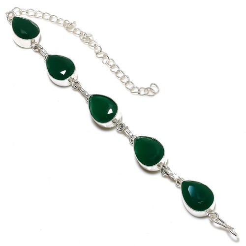 Emerald gemstone - emerald(simulated),