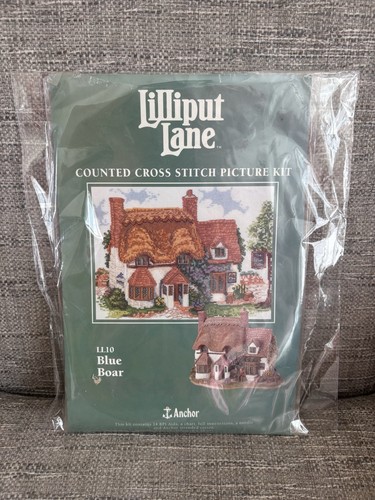 Lilliput lane blue - lilliput, boar