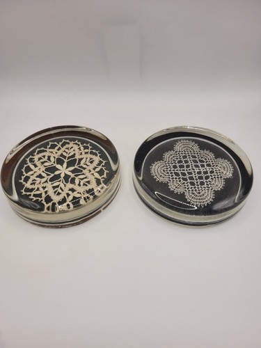 Two round glass bobbin lace - glass,