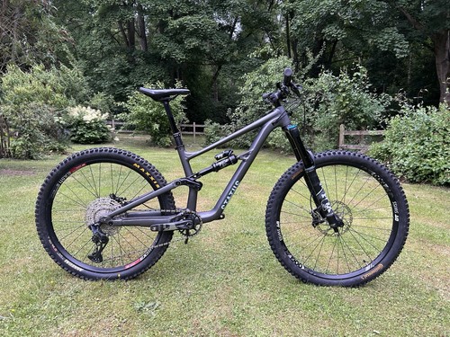 Specialized status 160 - specialized, grey