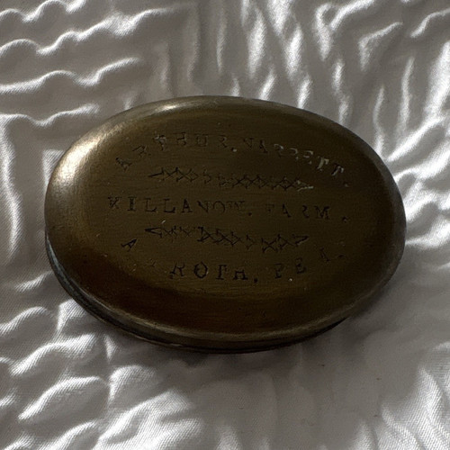 Brass oval pocket hinged - oval, snuff