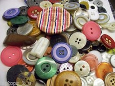 NEW - Bulk lot of Buttons Mixed Bag of All Sizes & Colours *100g - 1.9kg*