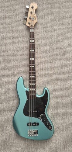 Squier affinity active - active, jazz