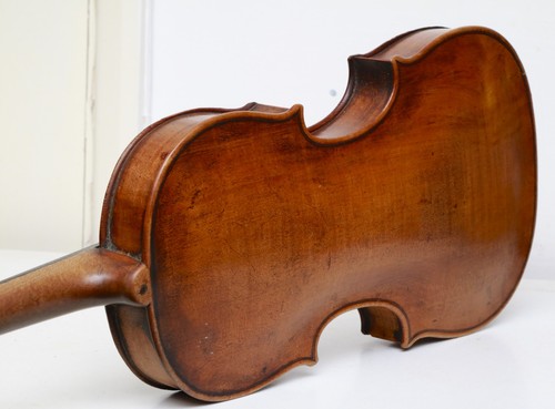 Old violin for restoration - violin,