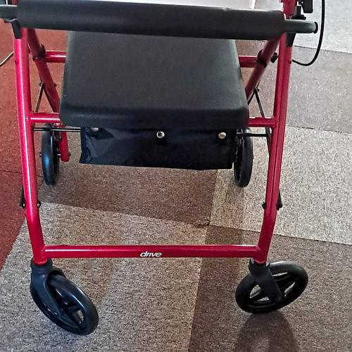 Drive wheel rollator walker - 4-wheel,