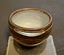 CAMPDEN POTTERY :  egg