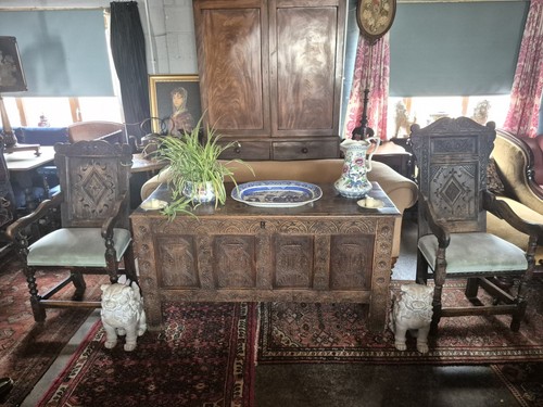 Huge character century oak - huge,