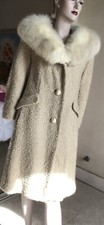 Vtg 70s Cream A Line classic Chic Ladies Wool Coat w. White Fox Collar