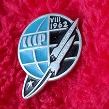 SMALL PIN BADGE RUSSIAN SOVIET VOSTOK 3 AND 4 BOCTOK VINTAGE METAL 1962 SPACE
