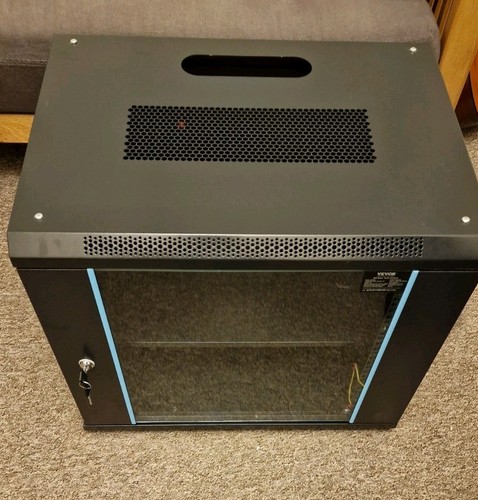 Black freestanding server - 9u,