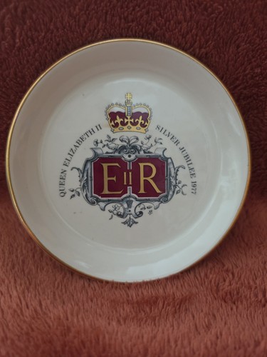 Lord nelson pottery qeii - pottery,