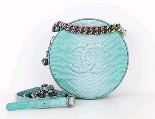 Chanel round the - round,