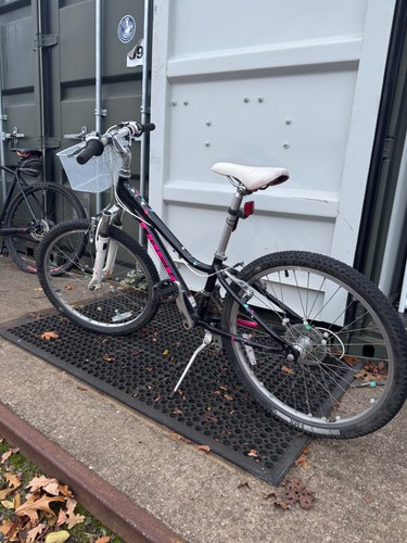 Trek girl mountain bike - mt,