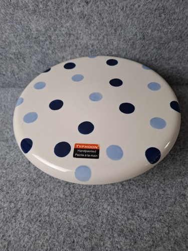 Typhoon ceramic pedestal cake - pedestal,
