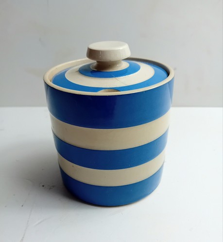 Green cornishware blue - g, and