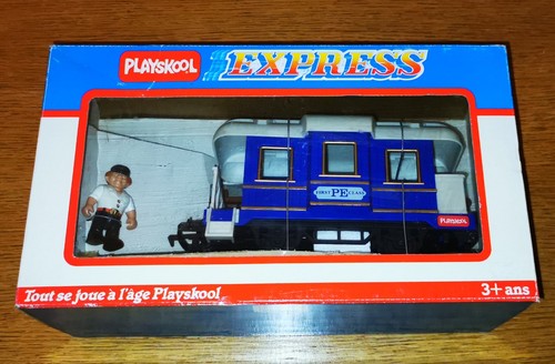 Passenger wagon figure - passenger,