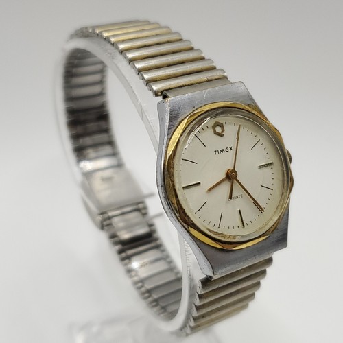 Vintage timex quartz - q,
