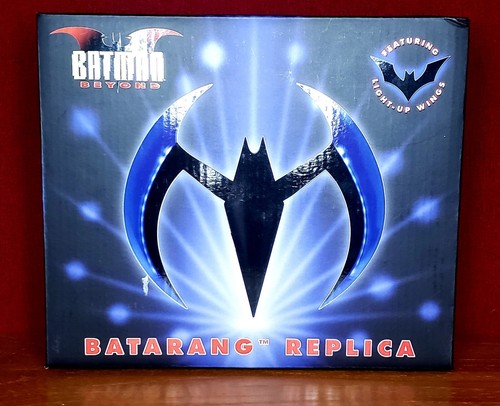 Batman beyond neca - neca, batarang