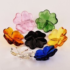 Beautiful Leaf Design Glass Ornament for Stylish Home and Wedding Decor