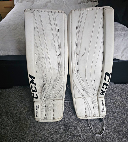 Ccm premier goalie pads - r1.9,