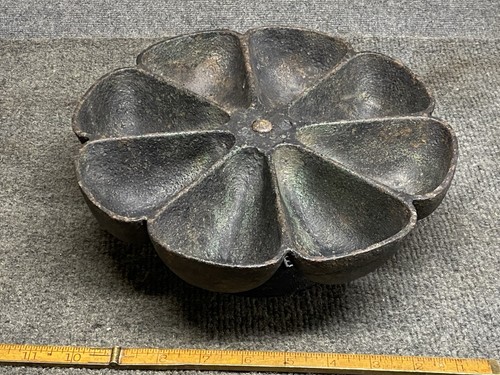 Antique cast iron - cast, rotating