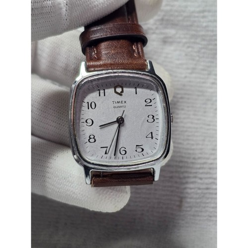 Vintage timex quartz - q,