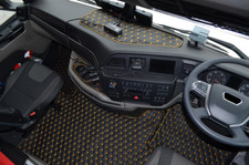 TRUCK ECO LEATHER FLOOR MATS SET-BLACK/GOLD  FIT MAN TGX  from 2021 [ new]