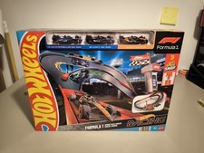 Hot Wheels Racing Formula 1 Sprint Race Circuit Track Set With 3 Die-Cast Cars