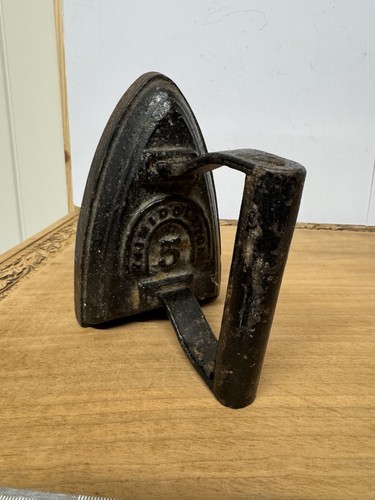 Vintage cast iron - iron, flat