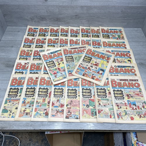 Beano comics bundle job - 43,