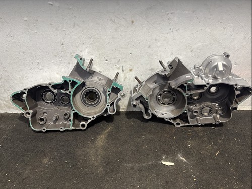 Ktm 125 2005 engine cases - ktm,