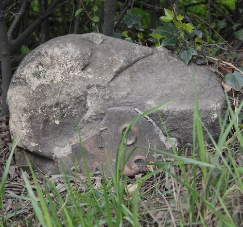 Photo 6x4 old milestone - old,