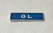 HILLMAN GL - VINTAGE METAL CAR BADGE / EMBLEM - 62 X 17  MM