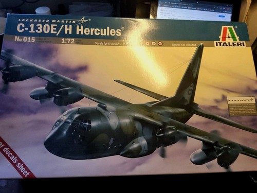 Revell lockheed 130e - 1:72, h