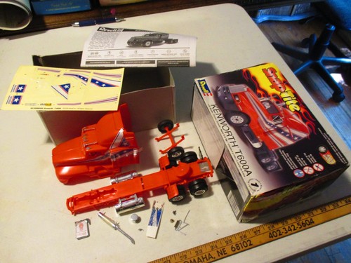 Revell kenworth t600a tractor - revell,