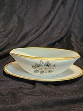 Noritake 5463 Oval Gravy Boat