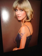 OLIVIA NEWTON-JOHN superb
