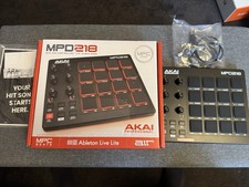 Akai Professional MPD218 USB