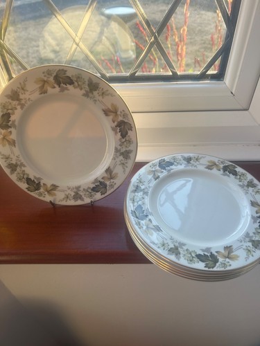 Royal doulton larchmont plates