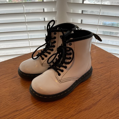 Martens air wair 7 - dr, uk