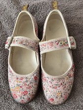Dr Martens Carnaby Canvas Mary