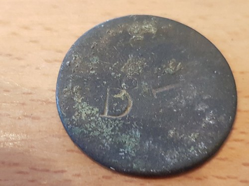 Love token with poignant