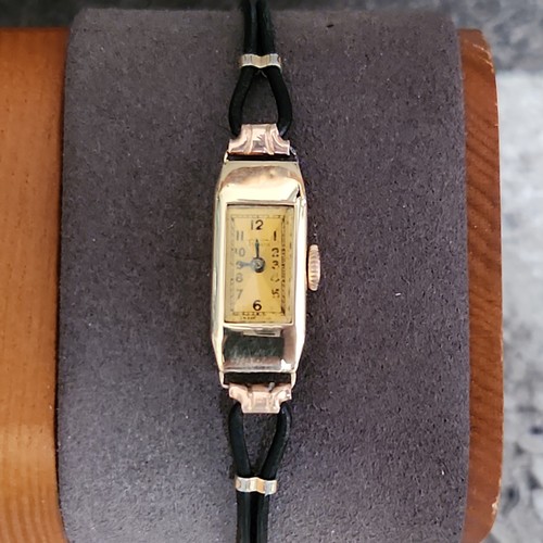 Vintage tudor rolex 9ct - by,